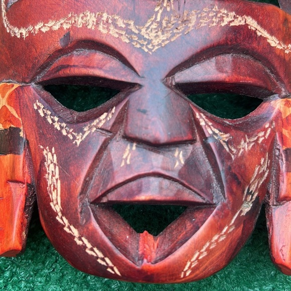 African wood mask hand carved made in kenya - Picture 3 of 6